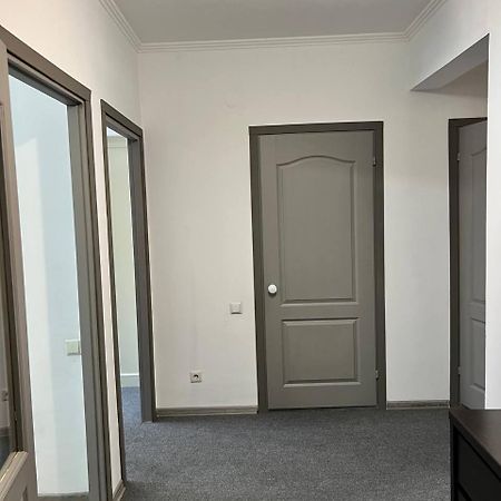 Zhalgin'S Apartments 1 Turksib Екстериор снимка